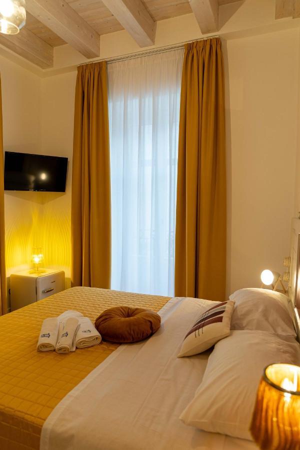 Suitetti Camere&Relax Сан-Никола-Арчелла Экстерьер фото