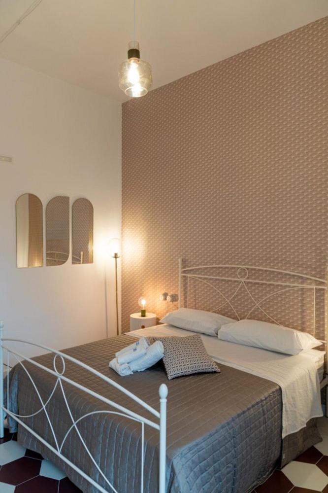 Suitetti Camere&Relax Сан-Никола-Арчелла Номер фото